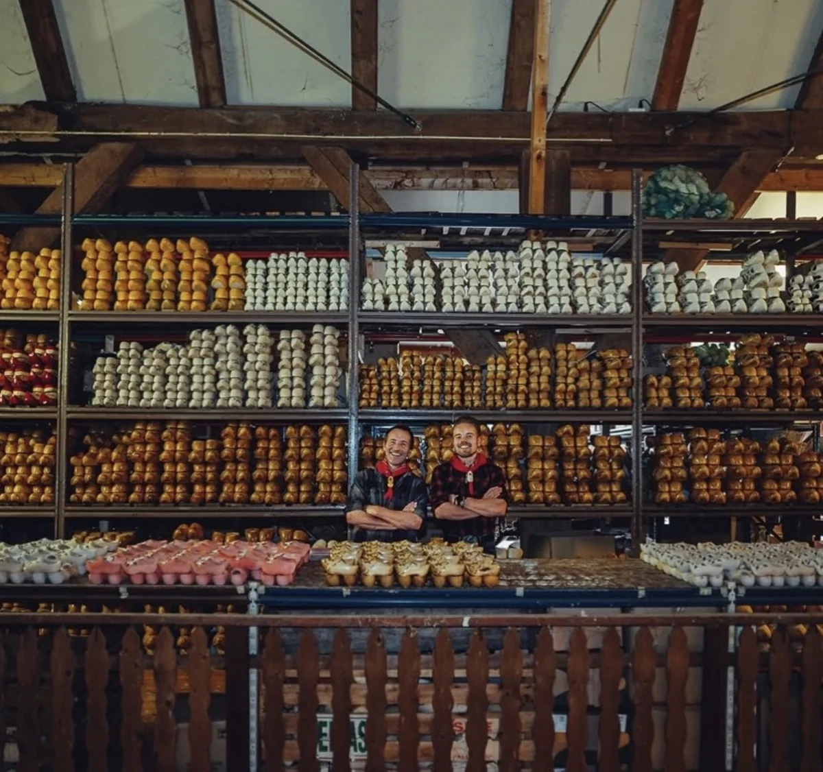 Rembrandt Hoeve cheese display with hosts